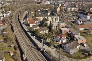 Renovierungsbedürftiges MFH mit 1.004 m² Grundstück und genehmigter Planung 10 WE in zentraler Lage – Ringseestraße 9, 85053 Südost, Ingolstadt – Vorschaubild 4