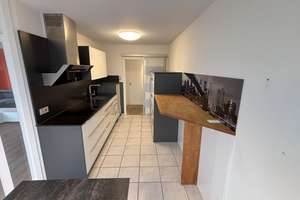 Exklusive 3,5-Zimmer-Wohnung mit gehobener Innenausstattung mit Balkon, EBK und TG-Stellplatz in Ulm