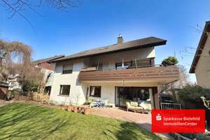 Gepflegtes Dreifamilienhaus für Kapitalanleger im schönen Theesen