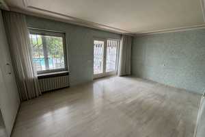 Angebot sende am Freitag 13.06.2025 Villa in Worms-Neuhausen mit Pool und stilvollem Garten – Worms – Vorschaubild 13