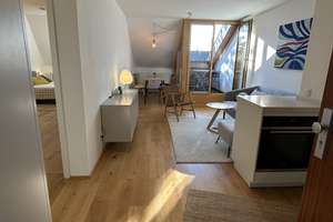 Reserviert - Helle hochwertige 2 Zimmer Dachwohnung in der Säbener Str, Untergiesing