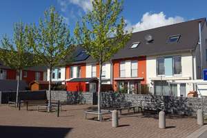 Gepflegtes 5-Zimmer-Reihenhaus mit Einbauküche in Weinheim, Weinheim – Die vollständige Adresse der Immobilie erhältst du vom Anbieter., 69469 Weinheim – Vorschaubild 1