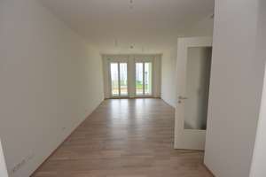 Attraktive 3-Zi.-Wohnung mit Einbauküche nahe U3, BMW & Olympiapark – Am Oberwiesenfeld 21, 80809 Am Riesenfeld, München – Vorschaubild 2