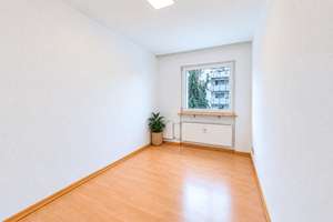 Ginnheim! Durchdachte 3-Zimmer mit Balkon, Einbauküche, Klimaanlage und optionalem Stellplatz – 60431 Ginnheim, Frankfurt am Main – Vorschaubild 8