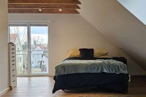 Möblierte großzügige 3-Zimmer-Dachgeschosswohnung in Vaihingen – Bassermannstraße 3, 70563 Vaihingen-Mitte, Stuttgart – Vorschaubild 9