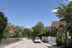 Großzügige Doppelhaushäfte in ruhiger, citynaher Lage in M-Feldmoching. Provisionsfrei – Pappelallee 6, 80995 Lerchenau-West, München – Vorschaubild 2