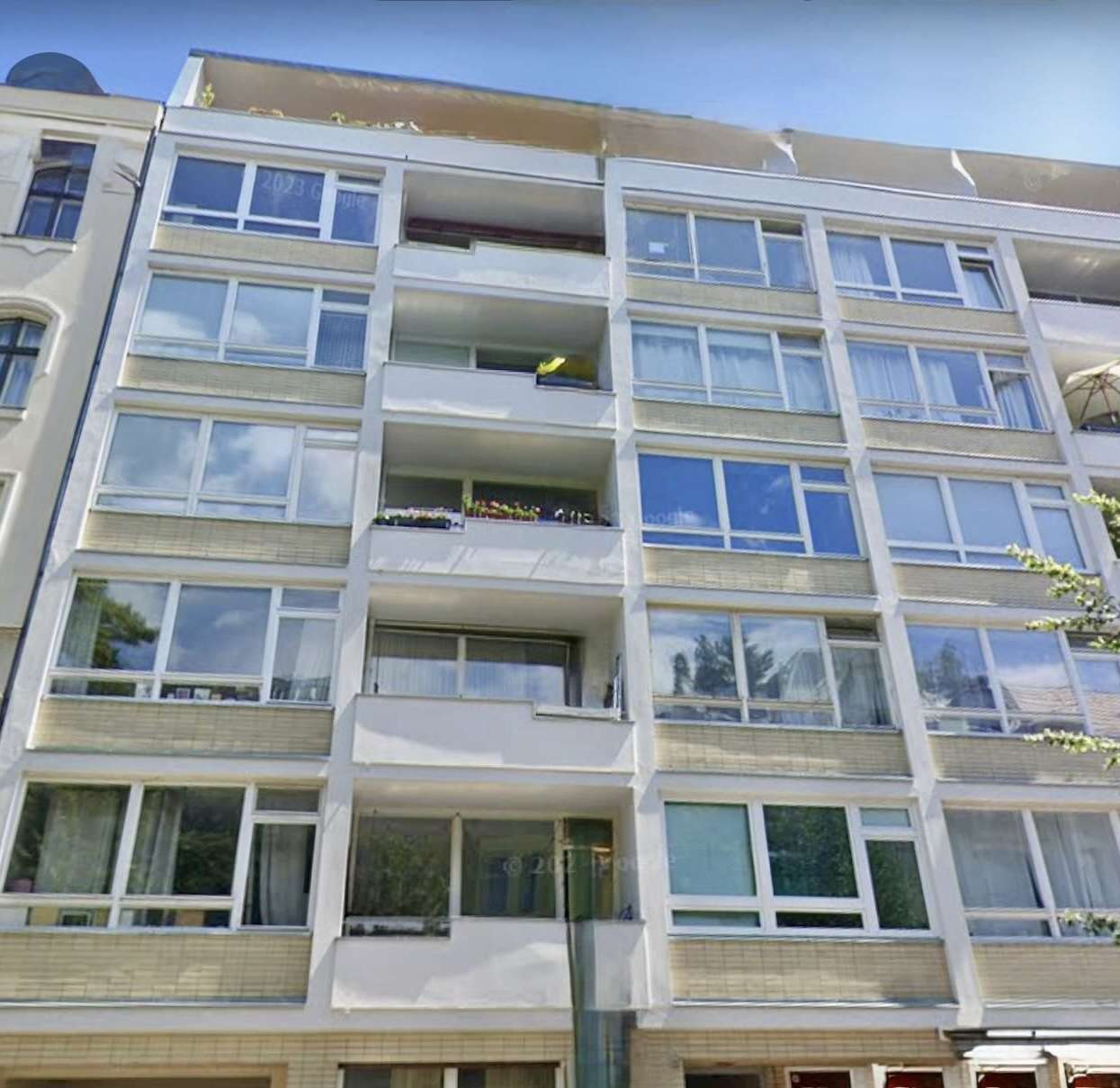 Renovierungsbedürftige 1-Zimmer-Eigentumswohnung unweit vom Savignyplatz, Berlin – Bild 1