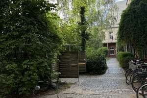 Topp-Lage Winsviertel! Vermietete 3-Zi.-Altbauperle m. großer Terrasse,  Parkettböden, sonnig! – Marienburger Straße 24, 10405 Prenzlauer Berg, Berlin – Vorschaubild 3