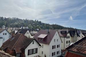 Freie 4-Zi.-Maisonette-Whg. mal anders, Essen-Küche-Wohnen im DG, 2 TL-Bäder, Einzelgarage – Die vollständige Adresse der Immobilie erhältst du vom Anbieter., 70469 Feuerbach-Mitte, Stuttgart – Vorschaubild 2