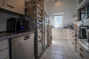 Großzügige 4-Zimmer-Dachgeschosswohnung mit Balkon und TG-Stellplatz in Rheinau - nur bei realunis – 68219 Rheinau, Mannheim – Vorschaubild 4
