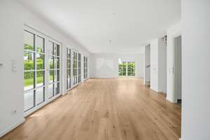 Exklusives Wohnen mit Südgarten, großem Balkon und Hobbyraum - Erstbezug – Die vollständige Adresse der Immobilie erhältst du vom Anbieter., 81739 Neuperlach, München – Vorschaubild 2