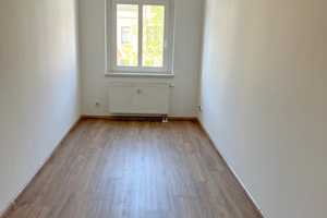 3-Raum-Wohnung auf dem Kaßberg mit Balkon und Stellplatz! – Ulmenstraße 40, 9112 Chemnitz – Vorschaubild 3