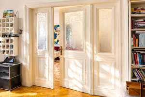 139 m² BERLINER ALTBAUPERLE  •  4 ZIMMER   • STUCK  •   BALKON   •  AUFZUG  •  NAHE KURFÜRSTENDAMM – Die vollständige Adresse der Immobilie erhältst du vom Anbieter., 10711 Halensee, Berlin – Vorschaubild 16