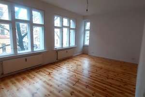 3-Zimmer-Altbau Wohnung nahe Kanal
