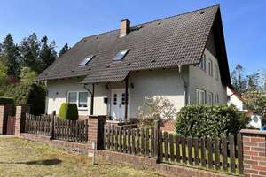 Charmantes Einfamilienhaus mit Einliegerwohnung  – Die vollständige Adresse der Immobilie erhältst du vom Anbieter., 19370 Parchim – Vorschaubild 1