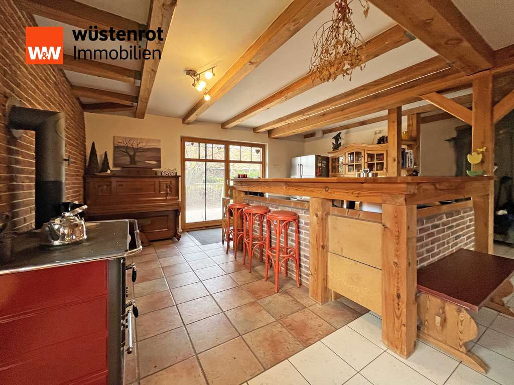 Immobilie in Fünfseen - DIE BESONDERE IMMOBILIE: WOHNHAUS MIT EINBAUKÜCHE + KOCHHEXE + KAMINOFEN + PHOTOVOLTAIKANLAGE - Bild 3