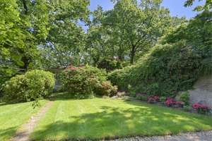 Großzügige Erdgeschosswohnung mit herrlichem Gartenblick in Essen-Bredeney
 – Die vollständige Adresse der Immobilie erhältst du vom Anbieter., 45133 Bredeney, Essen – Vorschaubild 2
