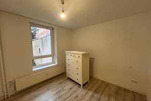 Modernisierte 3- Zimmer Altbauwohnung *nur schriftl.Anfragen* – Iltisstrasse 5, 24143 Kiel – Vorschaubild 5