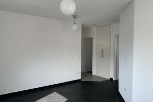 Renovierte 2-Zimmer-Wohnung mit zwei Balkonen und Stellplatz in zentraler Lage von LU-Oppau – 67069 Oppau, Ludwigshafen am Rhein – Vorschaubild 5