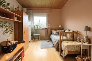 Einfamilienhaus mit Panorama-Terrasse und flexiblen Nutzungsmöglichkeiten – Die vollständige Adresse der Immobilie erhältst du vom Anbieter., 53639 Königswinter – Vorschaubild 3