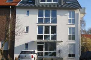 Schöne barrierefreie 3,5 Zimmer Wohnung mit Aufzug und Balkon zu vermieten! – Am Feldbusch 8a, 45889 Bismarck, Gelsenkirchen – Vorschaubild 1