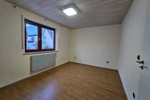 Gepflegtes Reihenmittelhaus mit 4 Zimmern in Augsburg - Bärenkeller – Am Weizenfeld 29, 86156 Bärenkeller, Augsburg – Vorschaubild 13