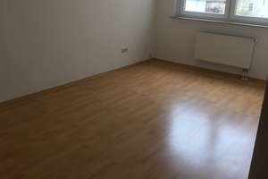 Bestlage Maxfeld: 3-Zimmer-Wohnung mit Balkon und Einbauküche nahe Stadtpark – Schonhoverstraße 18, 90409 Pirckheimerstraße, Nürnberg – Vorschaubild 2