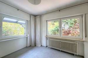 Freistehendes Einfamilienhaus in beliebter Wohnlage – Die vollständige Adresse der Immobilie erhältst du vom Anbieter., 61352 Bad Homburg vor der Höhe – Vorschaubild 8