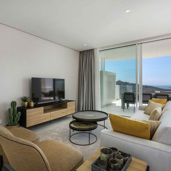 EXKLUSIVES ERDGESCHOSS-APARTMENT MIT ERHÖHTEM BODEN PALO ALTO, OJÉN Entdecken Sie einen anspruchsvol