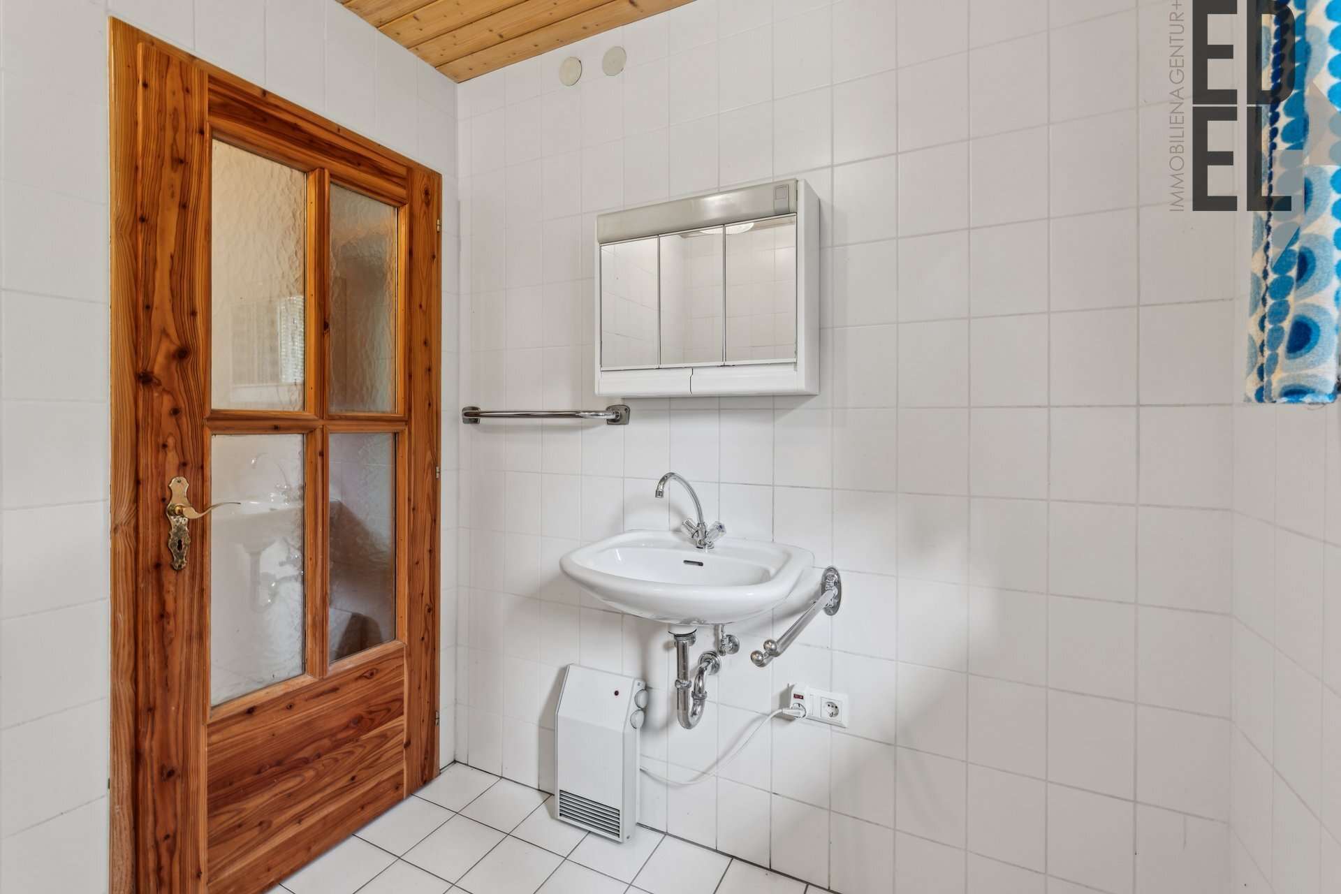 Immobilie in Hohenburg - Wohnen am Waldrand – ein Refugium mit Charakter - Bild 2