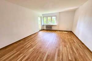 Geräumige 3-Zimmer-Wohnung mit Loggia - provisionsfrei – Kornblumenring 109, 12357 Rudow, Berlin – Vorschaubild 3