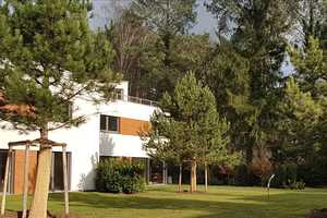 Doppelhaus-Villa in Exklusiver Parkanlage – Erlangen – Vorschaubild 1