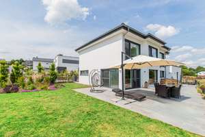 Luxus am Ufer: Villa mit unverbautem Fernblick – Die vollständige Adresse der Immobilie erhältst du vom Anbieter., 91352 Hallerndorf – Vorschaubild 20