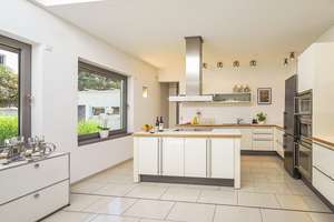 Einziehen, wohlfühlen und gut gehen lassen: Moderner Komfort-Bungalow im beliebten Villenviertel – Die vollständige Adresse der Immobilie erhältst du vom Anbieter., 76139 Waldstadt, Karlsruhe – Vorschaubild 6
