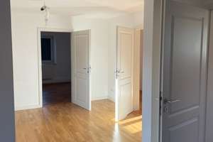 Geschmackvolle 3-Zimmer-DG-Wohnung mit Balkon und Einbauküche in Riemerling – Die vollständige Adresse der Immobilie erhältst du vom Anbieter., 81825 Berg am Laim Ost, München – Vorschaubild 7
