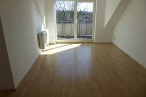 Laß die Sonne rein! - Süße helle 2-Raum im DG mit Balkon – Mosenstr. 4, 9130 Chemnitz – Vorschaubild 4