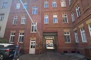 Helle 2-Zimmer-Wohnung mit Einbauküche, modernen Tageslichtbad und super Infrastruktur – Braunschweiger Straße 5, 39112 Sudenburg, Magdeburg – Vorschaubild 2