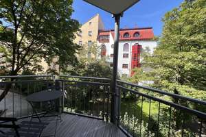 Wohnen in Bestlage: Möbliertes Apartment in der Parkstraße