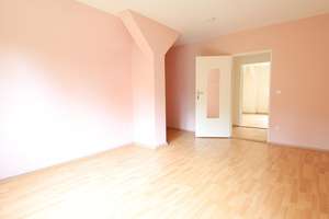 Attraktives Zweifamilienhaus in Lichtenrade auf großzügigem Grundstück – Die vollständige Adresse der Immobilie erhältst du vom Anbieter., 12307 Lichtenrade, Berlin – Vorschaubild 8