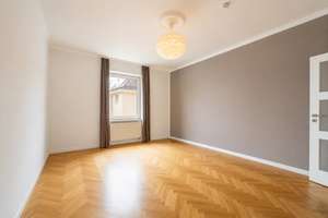 AIGNER - Stilvoller Altbaucharme in großzügiger 3-Zimmer-Wohnung – Die vollständige Adresse der Immobilie erhältst du vom Anbieter., 81543 Untergiesing, München – Vorschaubild 2