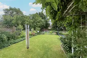 Fast wie neu: Ihr neues Zuhause mit Blick ins Grüne, Doppelgarage und Carport, zeitnah beziehbar – Ebersberg (Kreis) – Vorschaubild 17