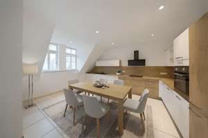 Exklusives, lichtdurchflutetes Penthouse im Altbau mit Loggia, Kaminoption und Stellplatz – August-Bebel-Straße 45, 4275 Südvorstadt, Leipzig – Vorschaubild 3