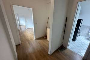 Wohlfühlen unter dem Dach! Ideal für Singles oder Pendler – Die vollständige Adresse der Immobilie erhältst du vom Anbieter., 68169 Neckarstadt-West, Mannheim – Vorschaubild 3