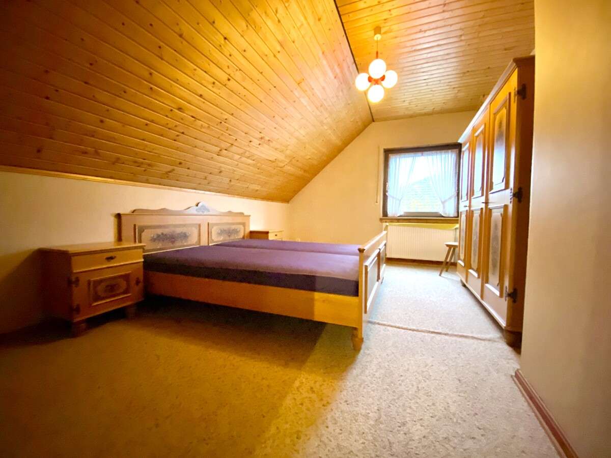 Immobilie in Stadecken-Elsheim - Großzügiges Familienhaus - Perfekter Ausgangspunkt für Pendler! - Bild 4