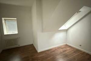 Große Maisonette-Wohnung mit 3 Balkonen! – Rathausstraße 18, 47166 Alt-Hamborn, Duisburg – Vorschaubild 12