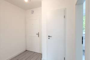 Sonnige 3,5 Zimmer mit Süd-Loggia *Aufzug *Panoramafenster *2x Home Office *Energiekl. E – Barbarossastraße 49, 41063 Gladbach, Mönchengladbach – Vorschaubild 3