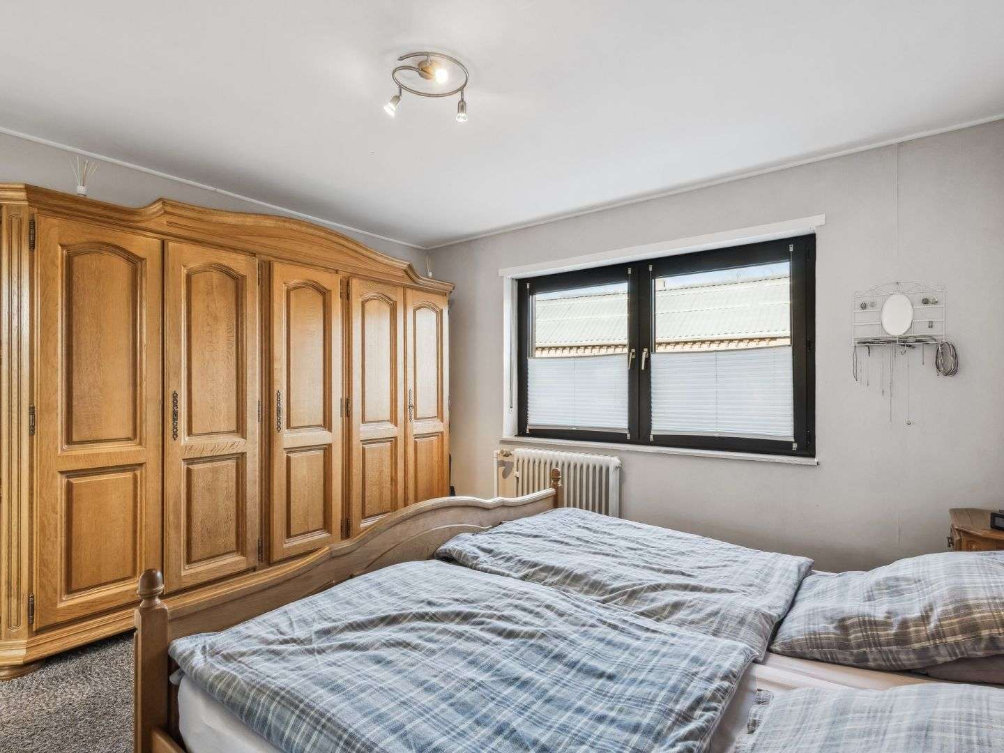 Immobilie in Erkelenz - Charmantes, großzügiges Einfamilien- oder auch Mehrgenerationenhaus in Erkelenz-Houverath - Bild 0