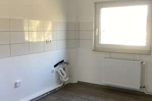 Gemütliche 2,5-Zimmer-Dachgeschosswohnung – Alwin-Lonke-Str. 36, 28719 Burg-Grambke, Bremen – Vorschaubild 2