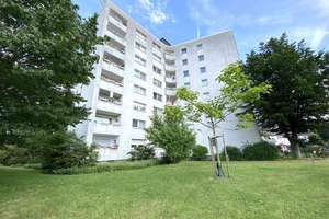 Ab dem 06.12.2026: Großzügige 4-Zimmer-Wohnung mit Balkon
