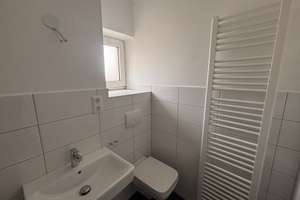 Willkommen in Moosach! Frisch renovierte 3-Zimmer-Wohnung mit Einbauküche und Balkon – Alzeyer Str. 16, 80993 Alt-Moosach, München – Vorschaubild 8